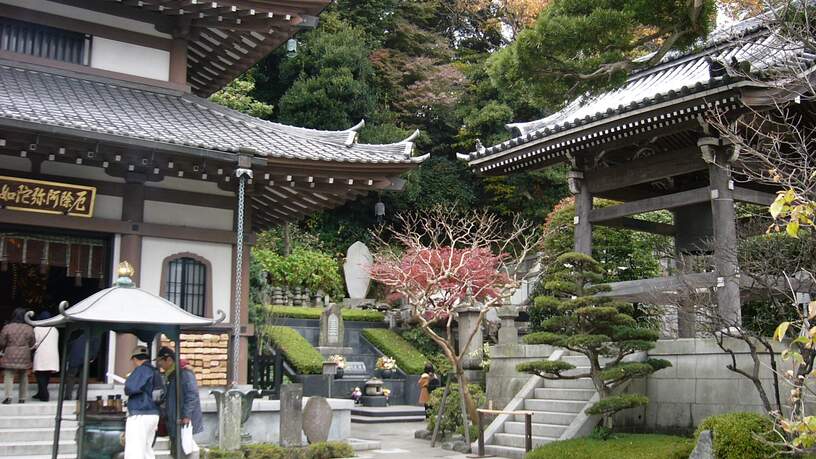 Kamakura barst van de schitterende tempels.